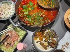 -楠小云·云南鲜菌·鲜牛自助火锅(九眼桥店)