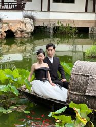 -乐派诗婚纱摄影