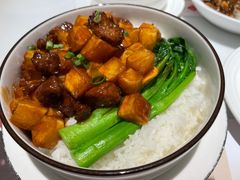 鲍鱼汁薯仔牛肉饭-杯子红牛排(创意产业园店)