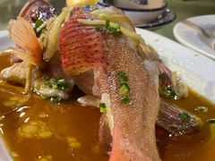 -三亚火车头万人海鲜广场