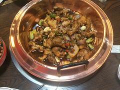 -虾弄弄海派小龙虾·牛羊蝎子火锅