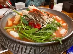 -喇喇排骨火锅·传统韩式脊骨汤(望京西园总店)