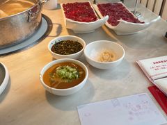 -左庭右院鲜牛肉火锅(浦江欢乐颂店)