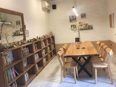 大堂-花苑里咖啡(威远店)