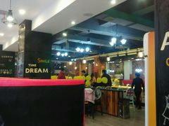 -皇品世家牛排(七一路店)