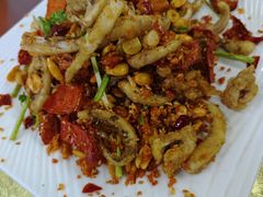 香辣鱿鱼爪-兴国苑酒店