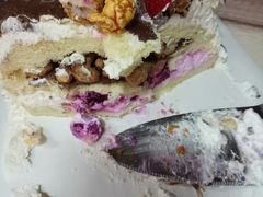 -半勺舒舒生日蛋糕店