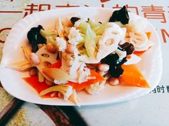 素什锦-金陵暴走小龙虾·迷踪蟹(凯德MALL店)