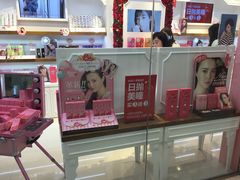 门面-4iNLOOK美瞳店(龙之梦购物中心虹口店)