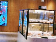 面包甜点陈列柜-奈雪的茶(湖滨银泰in77C区PRO店)
