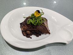 特色酱牛肉-龙泽园私房菜·地道南京味 ·招牌大鱼头(油坊桥店)