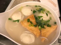 鱼蛋片头河-翠华餐厅(德辅道中店)