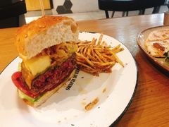 -HELLO 27 意面·沙拉·帕尼尼