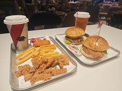 -必胜客(璞丽中心店)