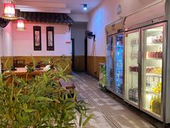 -三道苗苗鱼·美蛙黄辣丁(八里店)