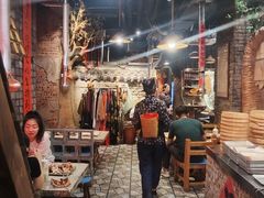 -破瓦寒窑·地摊烤羊排