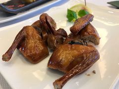 烤乳鸽-春满园·早茶·粤菜·宴会(前海店)