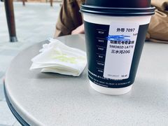 -星巴克臻选(成都太古里店)