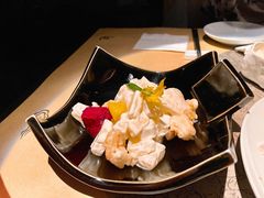 凤梨虾球-穹六人间 people 6(岳阳路店)