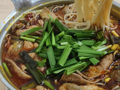 -铁锅哥米线
