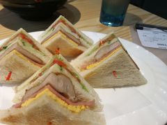 -滋味满屋美食坊(上海街店)