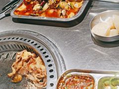 -马路牙子烧烤音乐酒馆(望京店)