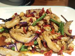 豆角烧茄子-钟掌勺忘不了地道湘菜(新天地假日广场店)