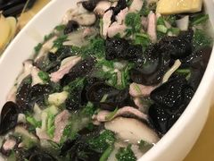 -侬佳蒸菜馆(听潮店)