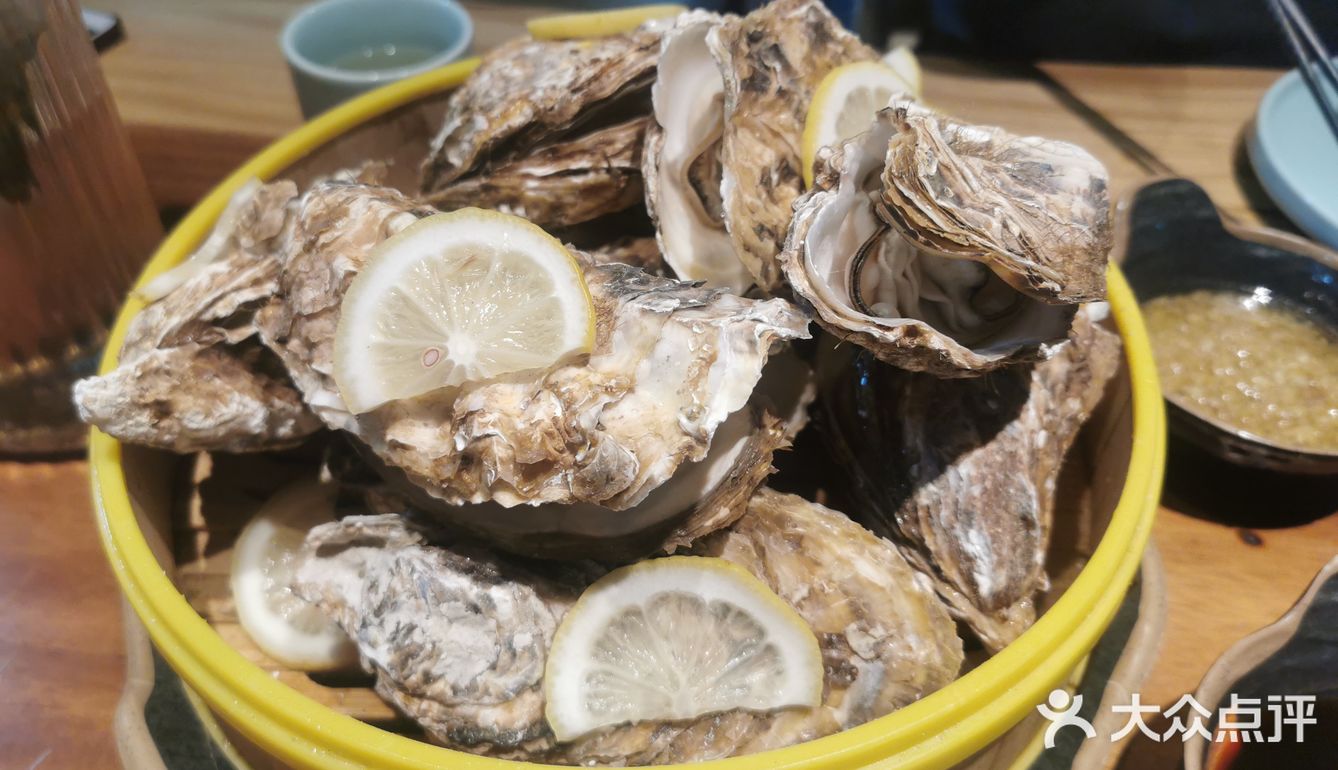 168一份，还点了臭鳜鱼和金针菇，烤串