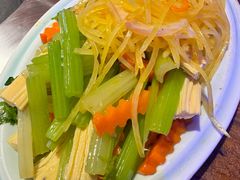 -山河屯铁锅炖鲜鹅·东北菜(开发区一店)