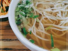 -陇上全荟兰州传统牛肉面(延吉路店)