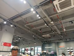 -宁波杉井奥特莱斯广场