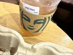 -星巴克(上海虹桥站2A检票口)