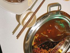 -老房老舍重庆火锅(假日城市店)