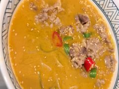酸汤肥牛面-南小馆(迪士尼小镇店)