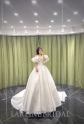 -拉瑞娜LaReine婚纱礼服高级定制