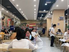 大堂-江城燕子大排档(江汉路步行街店)