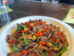 小炒黄牛肉-湘西酒楼(虬江路店)
