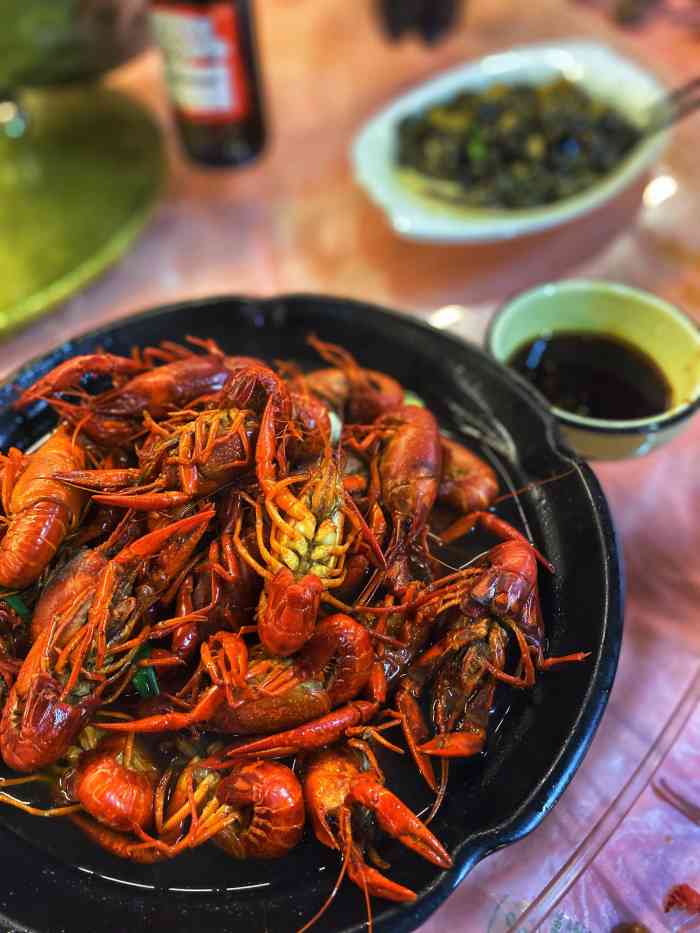 鄞江桥头龙虾(总店)-"去的是老店,听朋友说味道比总店好,且跟总.