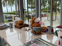 -水桶王国主题餐厅·聚会·生日派对·亲子活动·家庭套餐(亚龙湾希尔顿店)