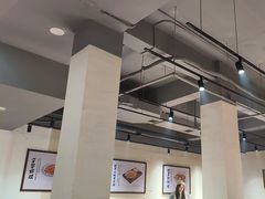 -罗霸蛮老岳阳大排档·鲜货烧烤·土吊子煨砂锅烧菜