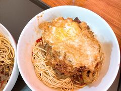 麻辣鸭子和麻辣牛肉双拼-李易面馆(树木岭店)