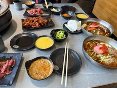 -啊美丽炭火烤肉(滑翔一店)