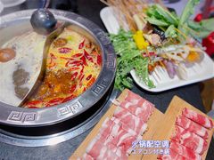 -热辣宗师·串串火锅(万达金街店)