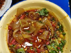 -马路边边串串香形象店(磐石路店)
