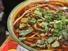 -拈签一笑黄牛肉辣卤串串