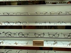 -LensCrafters亮视点·OAKLEY精选(静安嘉里中心店)