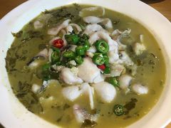 -嘉厨小馆(宜山路店)