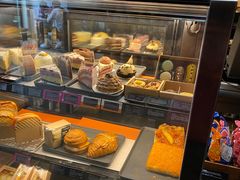 面包甜点陈列柜-星巴克臻选(成都宽窄巷子店)