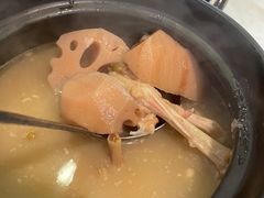 莲藕鸡脚汤（明火例汤）-文记壹心鸡(宝华路店)